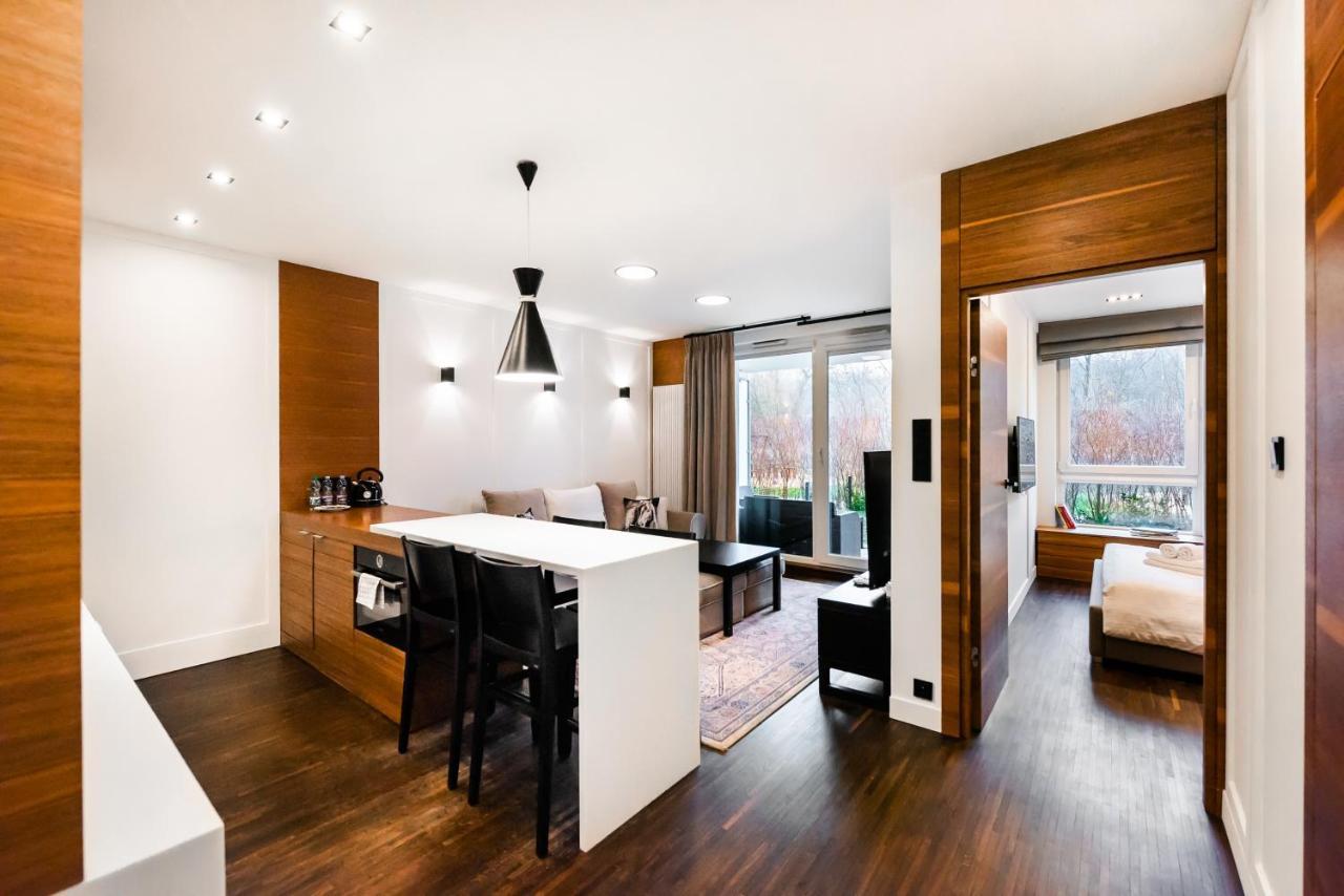 Wola Luxury Wooden Apartment Varsovia Exterior foto